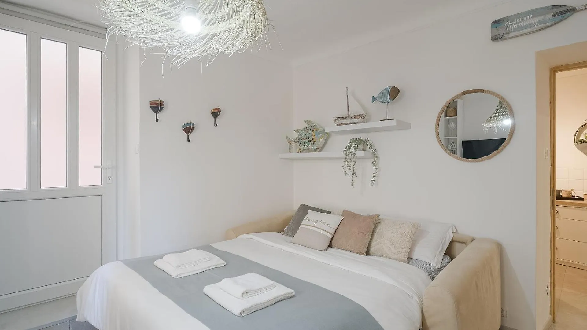 Apartment Azurea Home Central & Roomy Flat Sanremo
