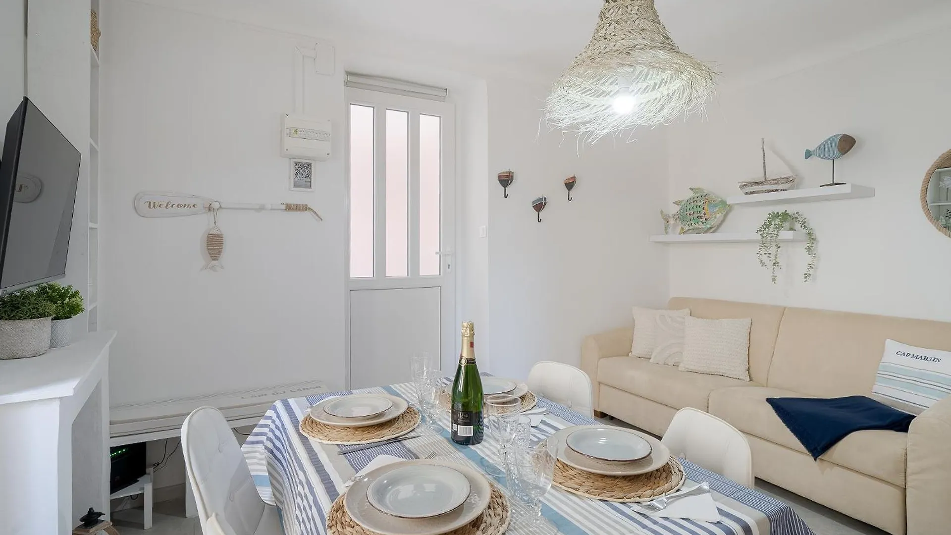 Azurea Home Central & Roomy Flat Sanremo