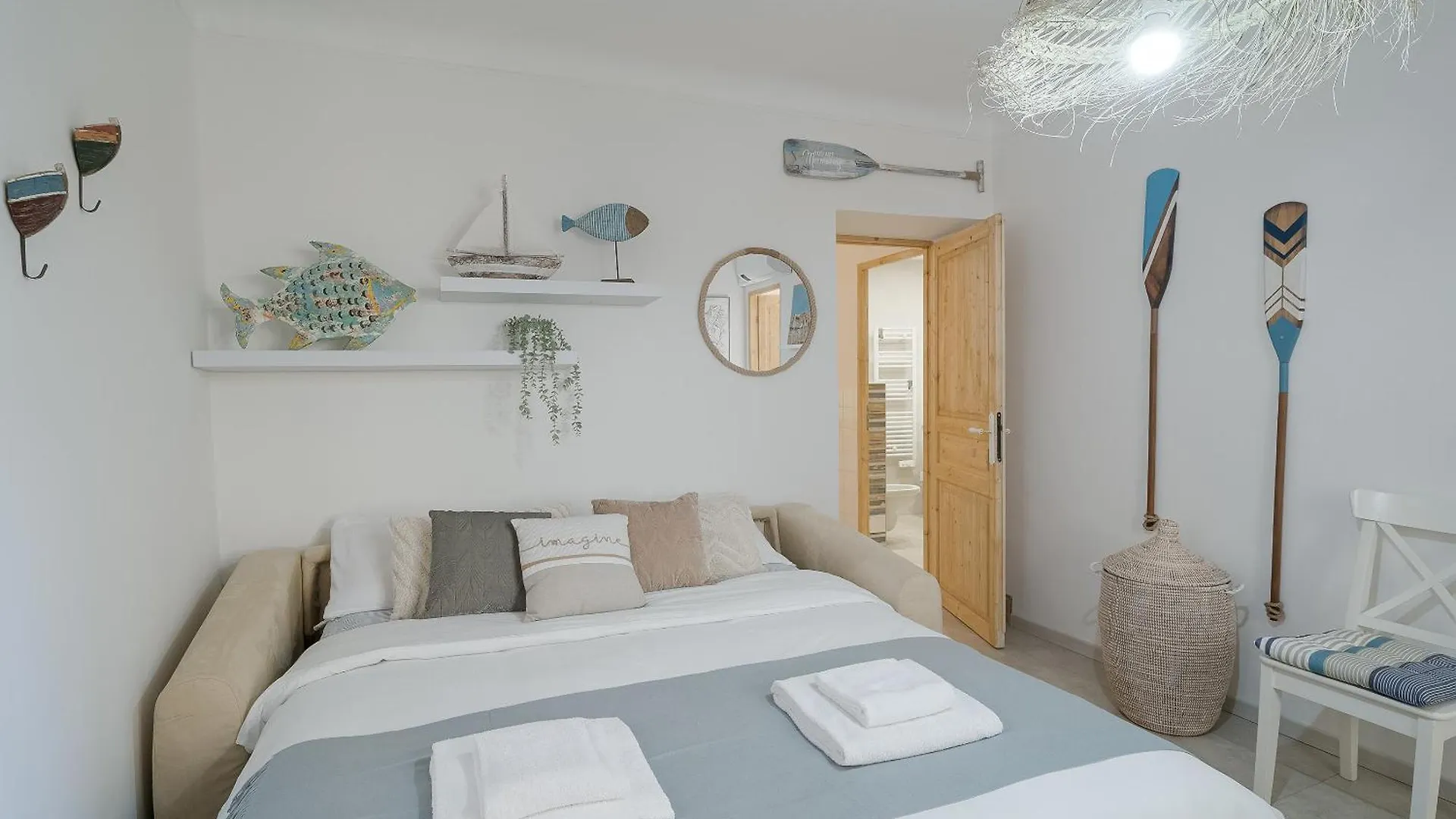 Apartment Azurea Home Central & Roomy Flat Sanremo