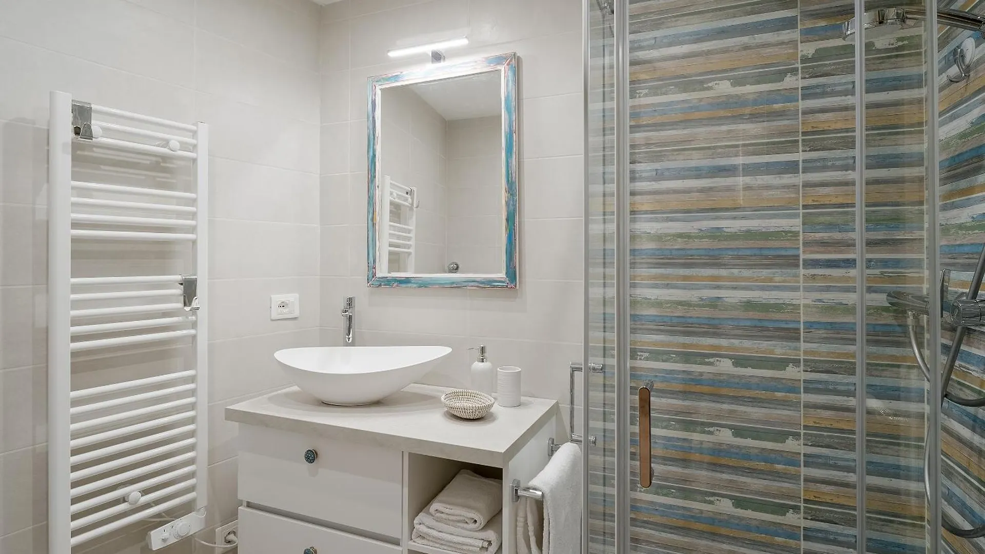 Azurea Home Central & Roomy Flat Sanremo